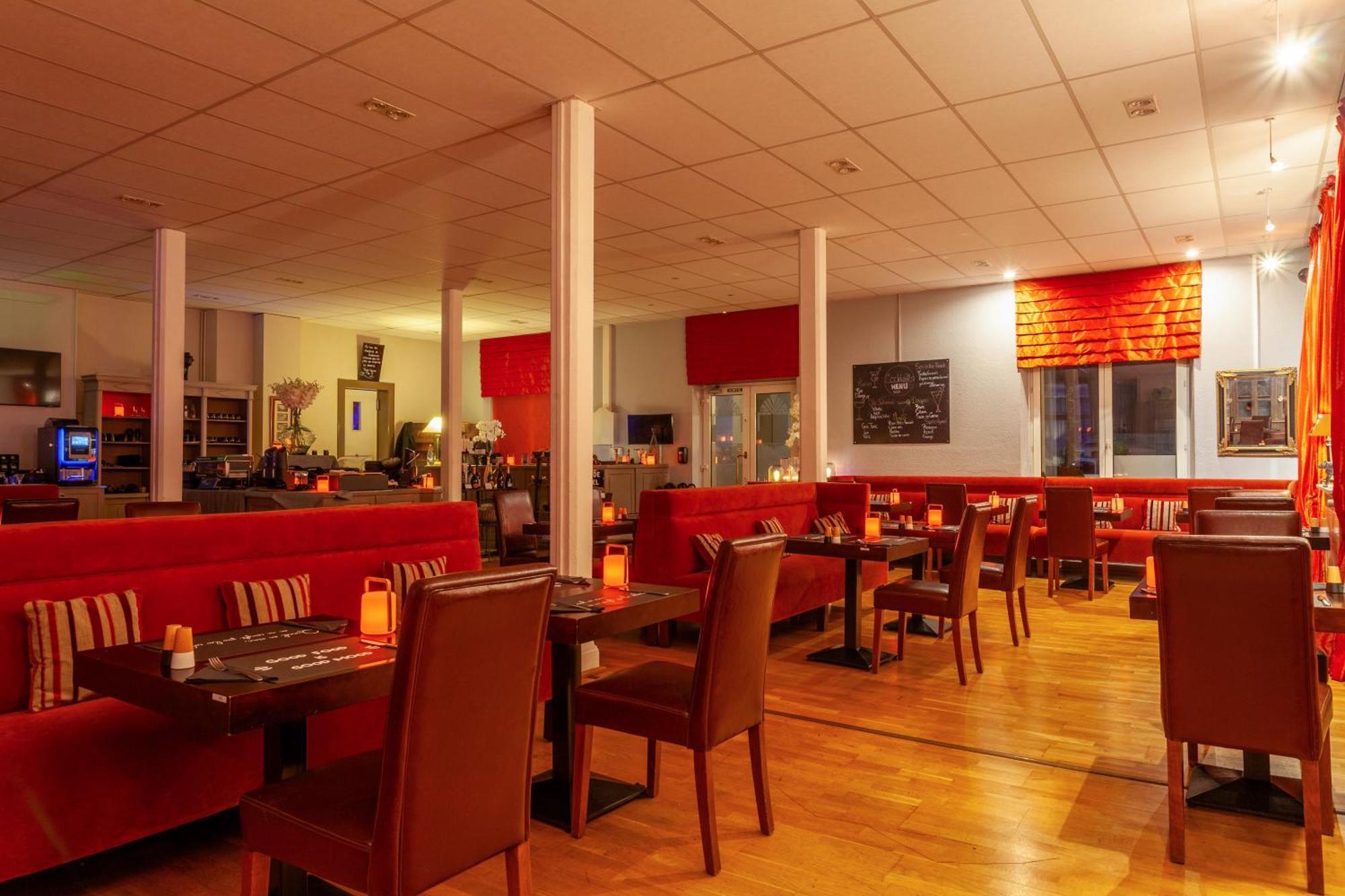 Providence Hotel Виттель Экстерьер фото