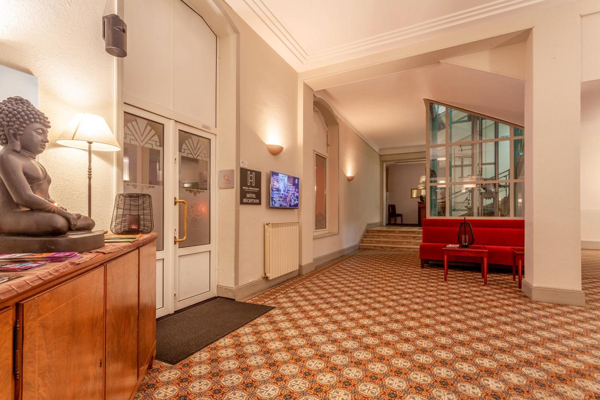 Providence Hotel Виттель Экстерьер фото