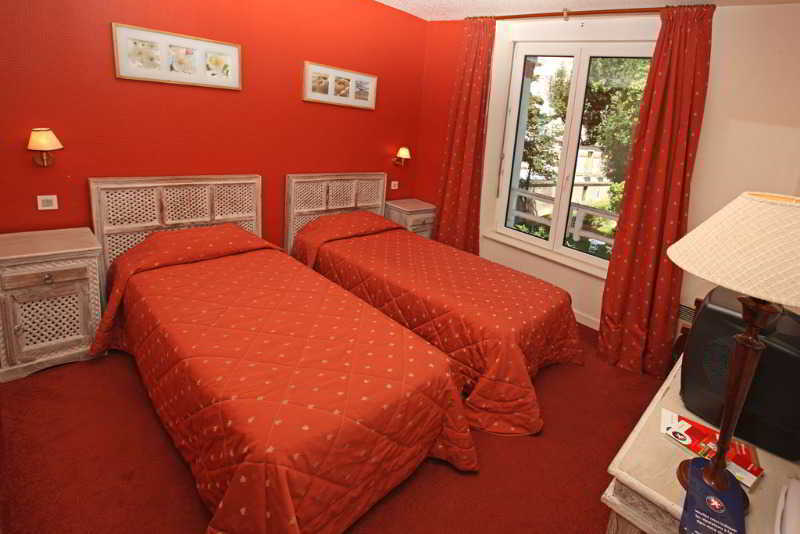 Providence Hotel Виттель Экстерьер фото